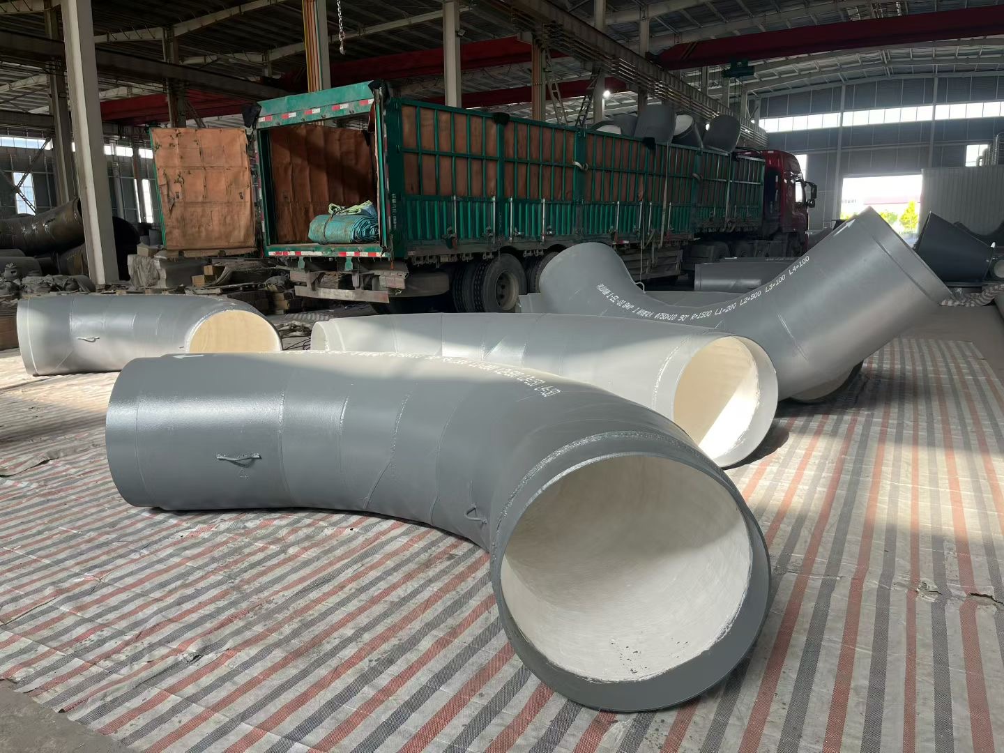 拉萨市双金属耐磨管碳化硅耐磨管道 - 厂家